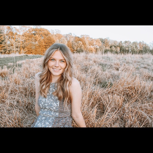 Meet your Posher, Makenna - Picture 4 of 7